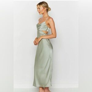Alice Elle Satin Cutout Backless Sleeveless Tie Back Dress Green Size 6